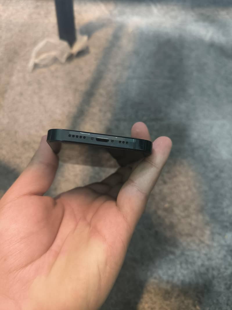 Apple iPhone 14 1