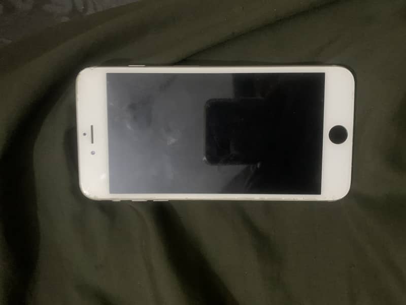 Apple iPhone 6 Plus 3