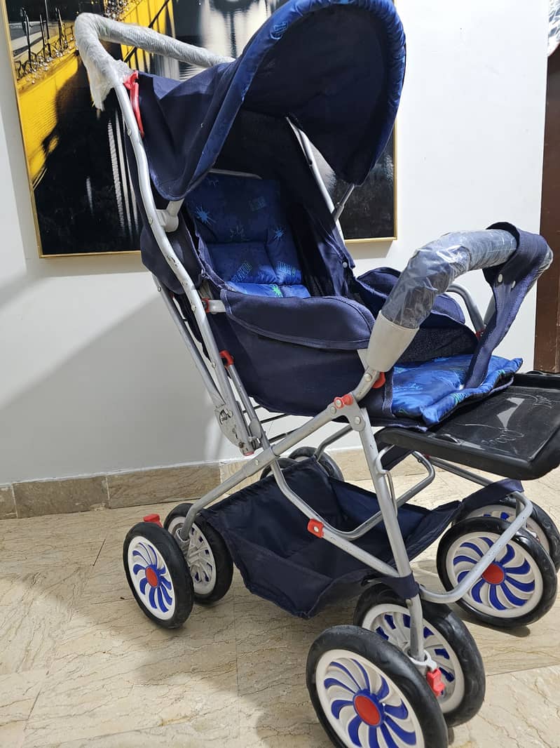 Pram + stroller 3