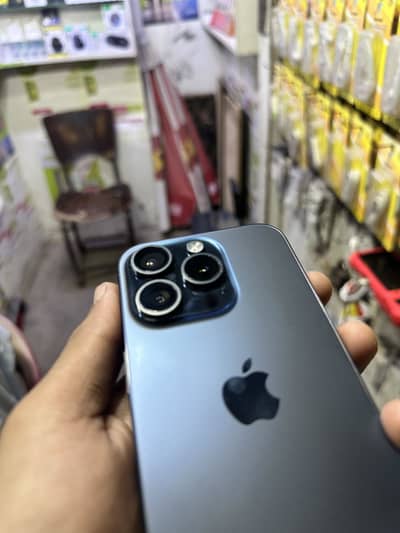 Apple iPhone 15 Pro