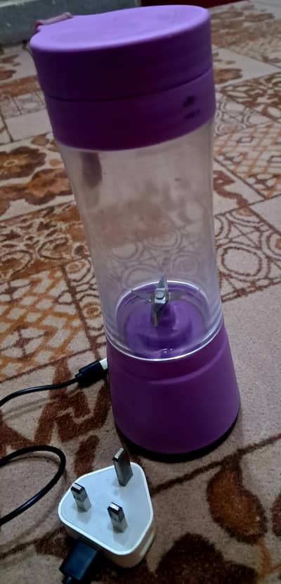 New Ban idling mini blender urgent for sale