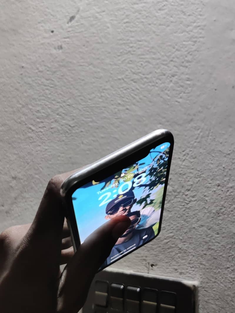 Apple iPhone X 5