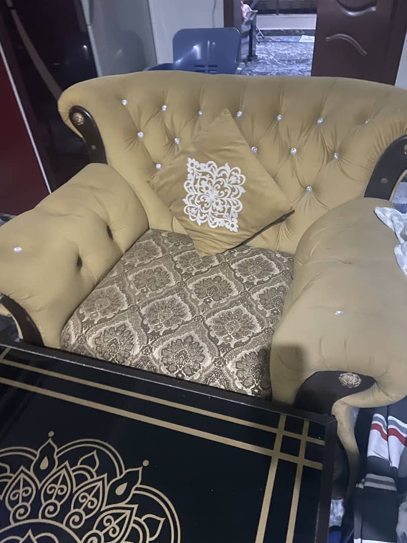 Sofa set 0