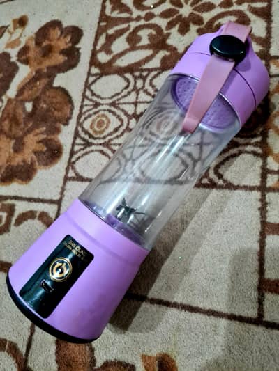 New mini blender urgent for sale