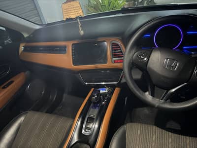 Honda Vezel 2015