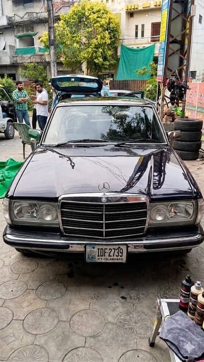 Mercedes E Class 1977 w123 240d