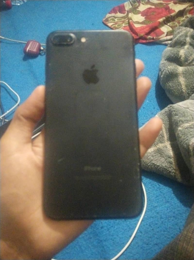Apple iPhone 7 Plus 0