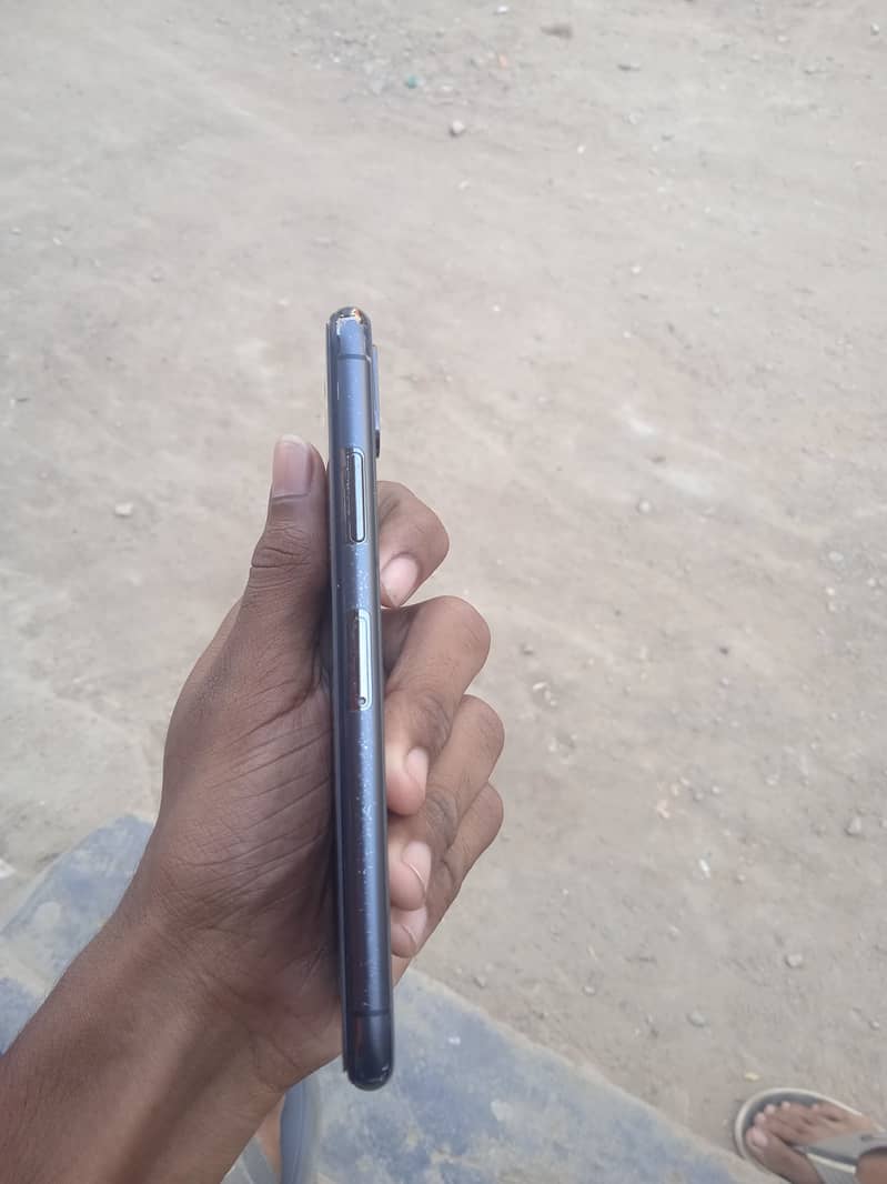 Apple iPhone X 0