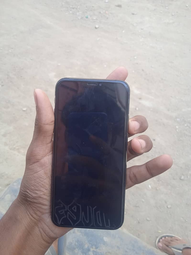 Apple iPhone X 4