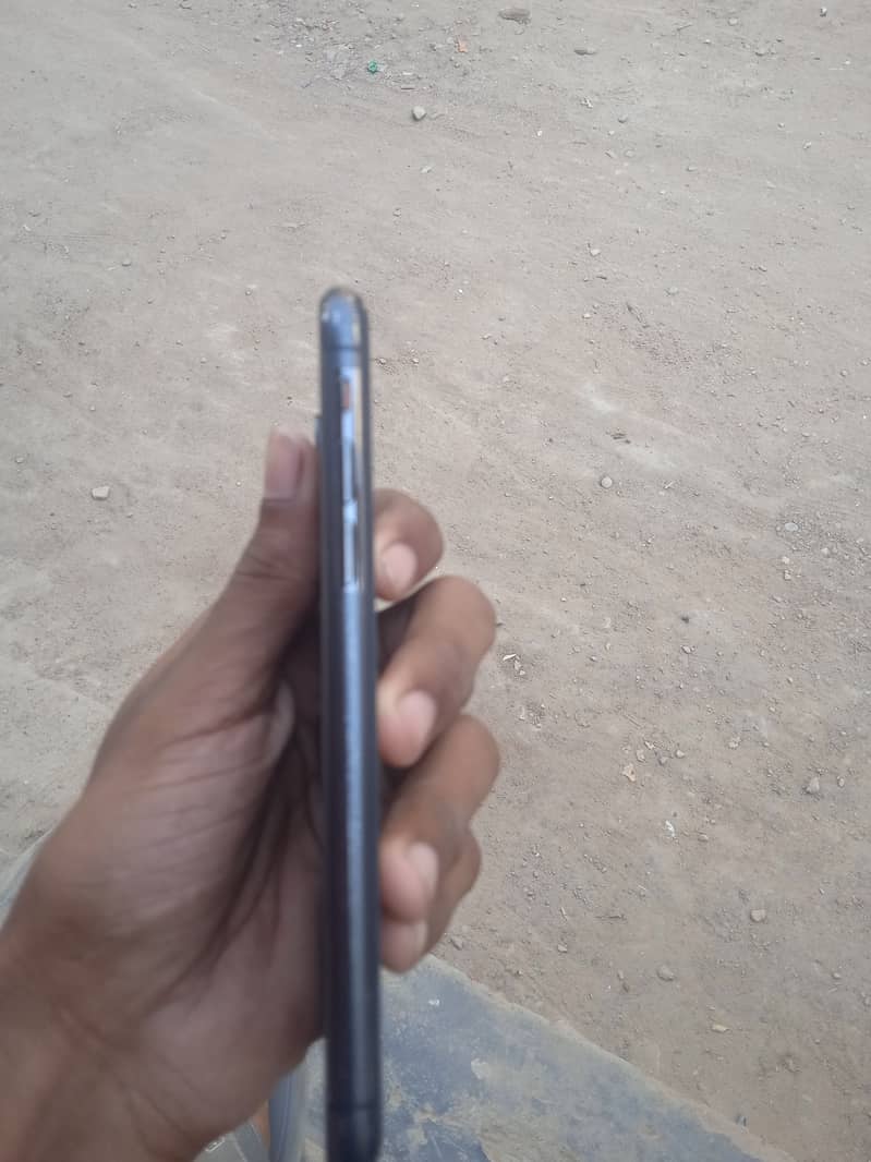 Apple iPhone X 6
