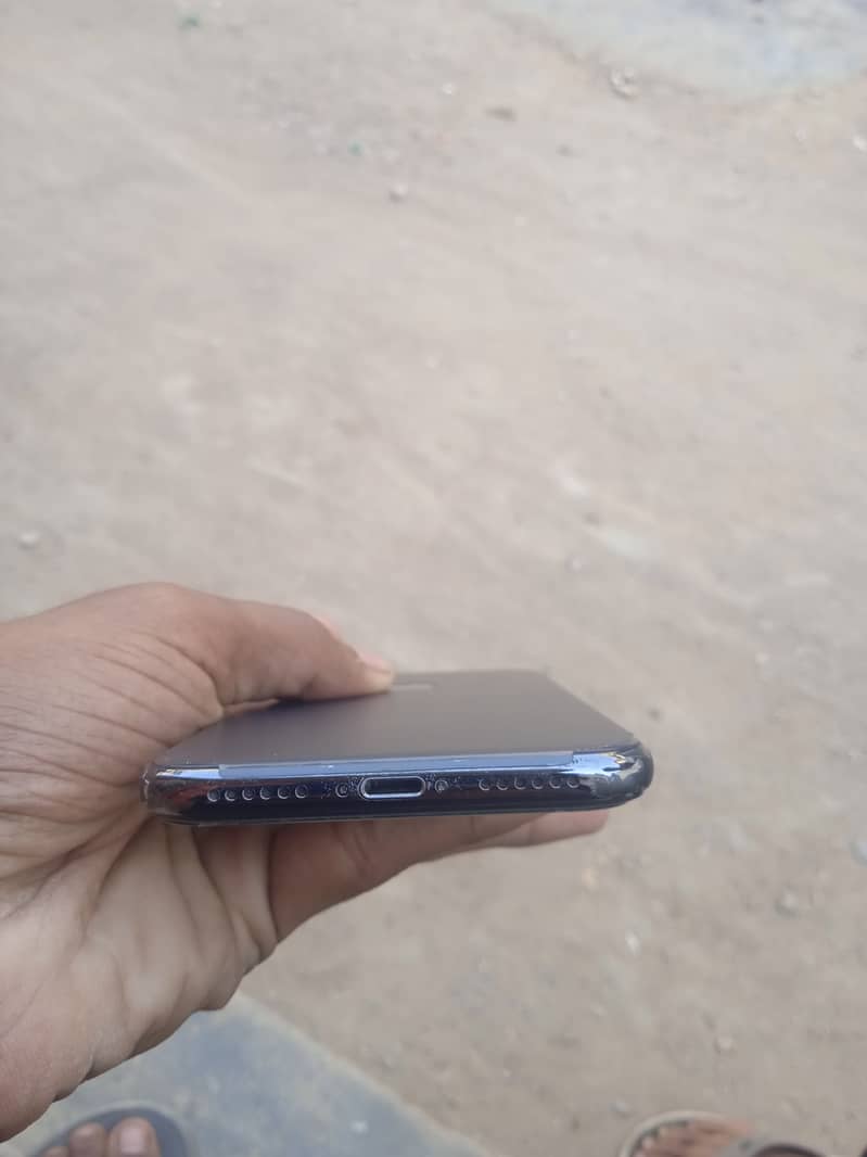 Apple iPhone X 7