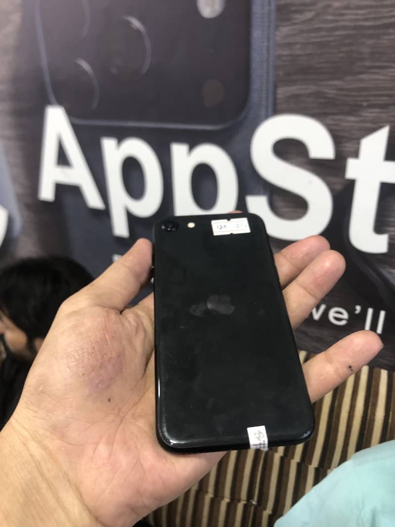 Apple iPhone SE 0