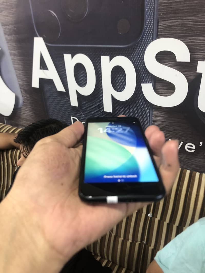 Apple iPhone SE 1