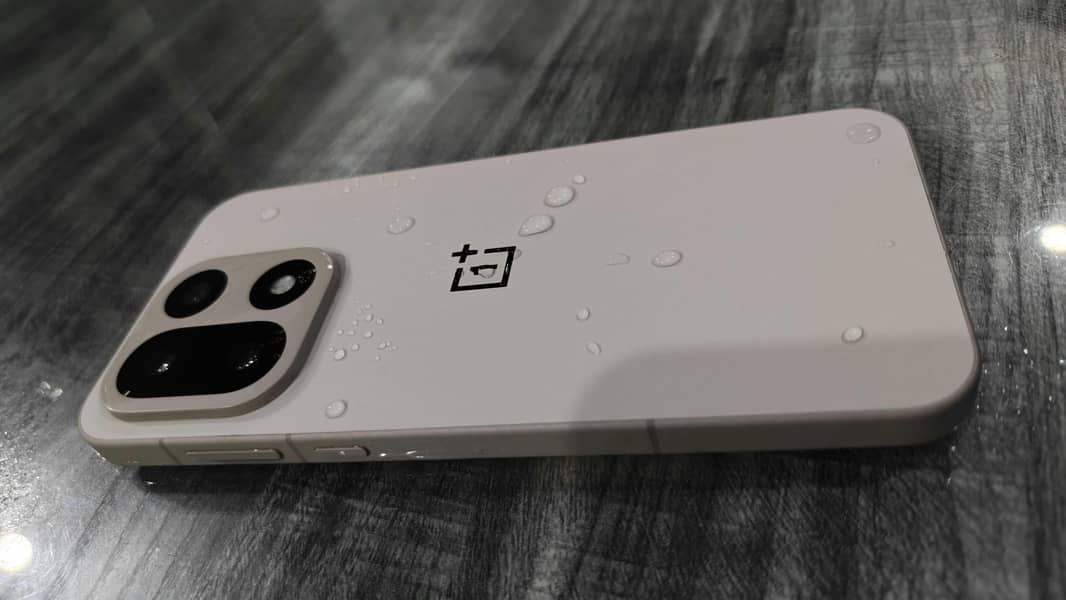 Oneplus 15 10/10 1