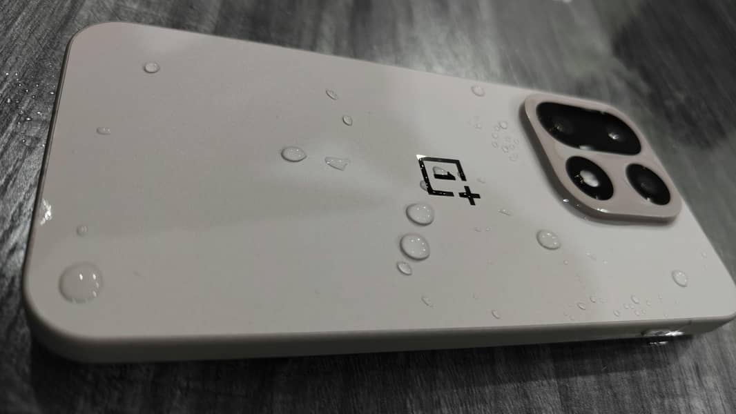 Oneplus 15 10/10 17