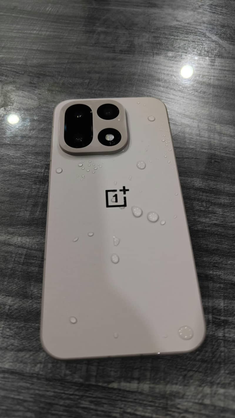 Oneplus 15 10/10 18