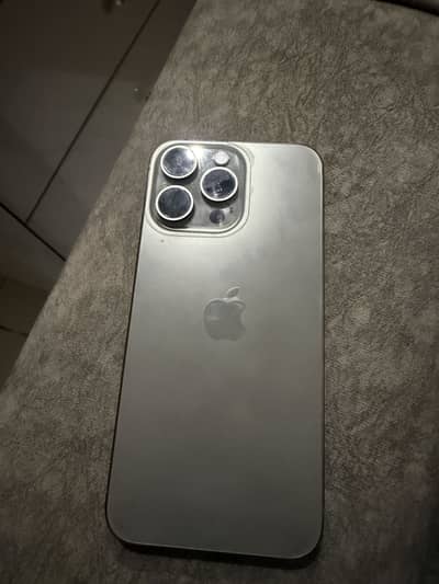 Apple iPhone 15 Pro Max
