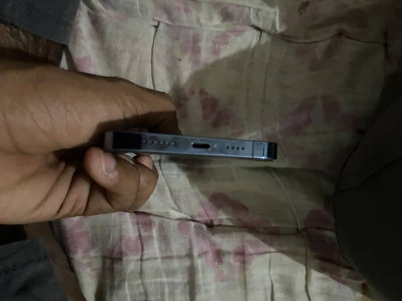 Apple iPhone 13 Pro Max 5