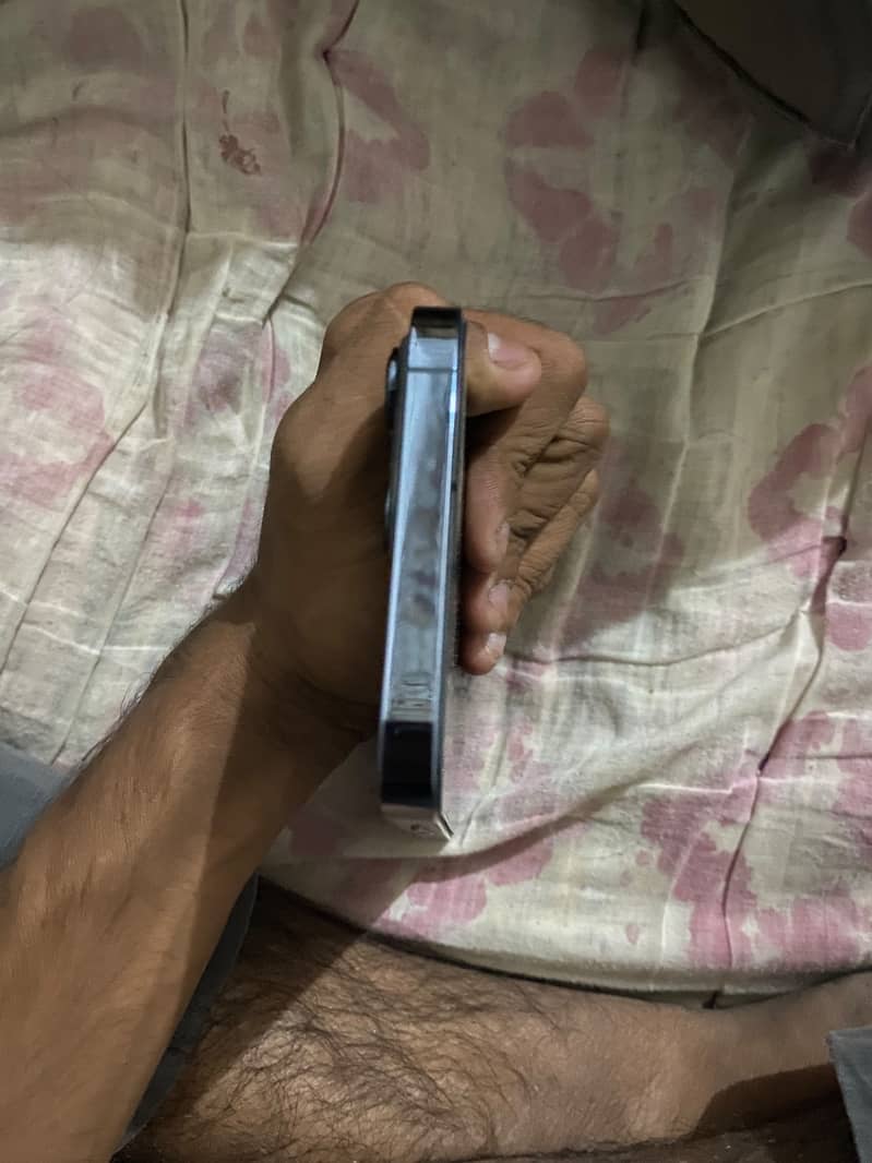 Apple iPhone 13 Pro Max 7