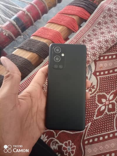 One Plus 9 Pro 12gb or 256gb panal exchg or back cark hai