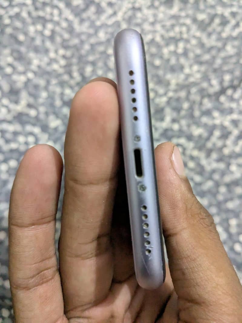 Apple iPhone 11 2