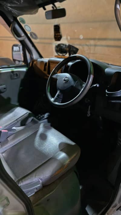 Nissan Clipper 2012
