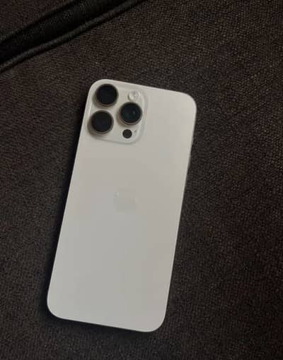 Apple iPhone 16 Pro Max