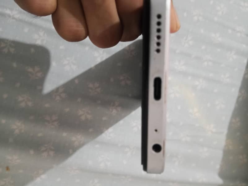 Tecno Spark Go 1
