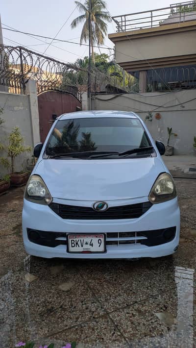 Daihatsu Mira 2015