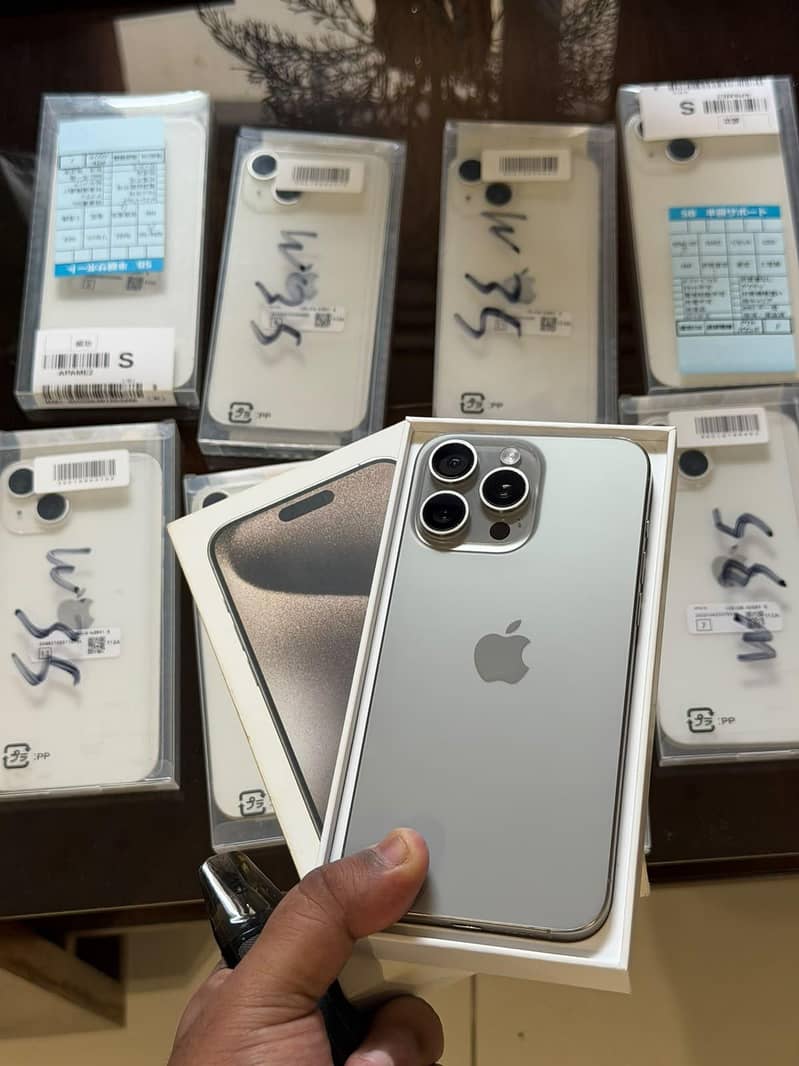 Apple iPhone 15 Pro Max 0
