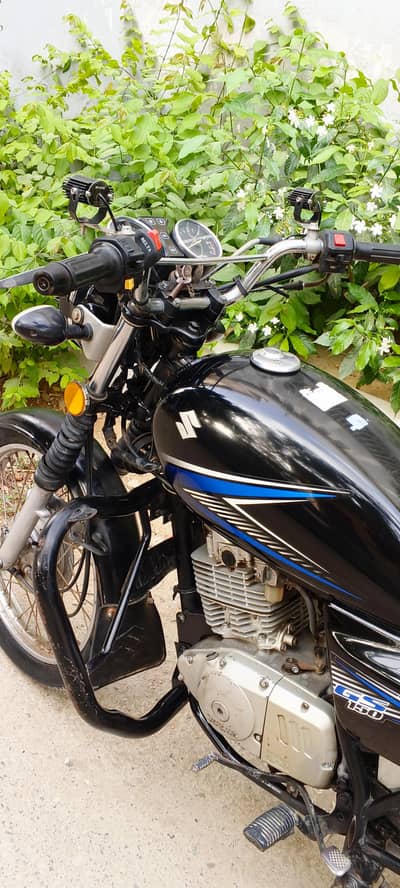 Suzuki GS150