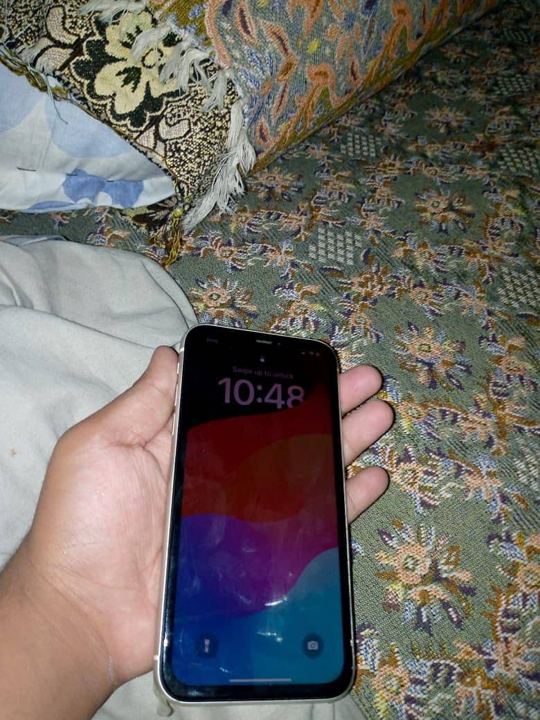 Apple iPhone 11 7