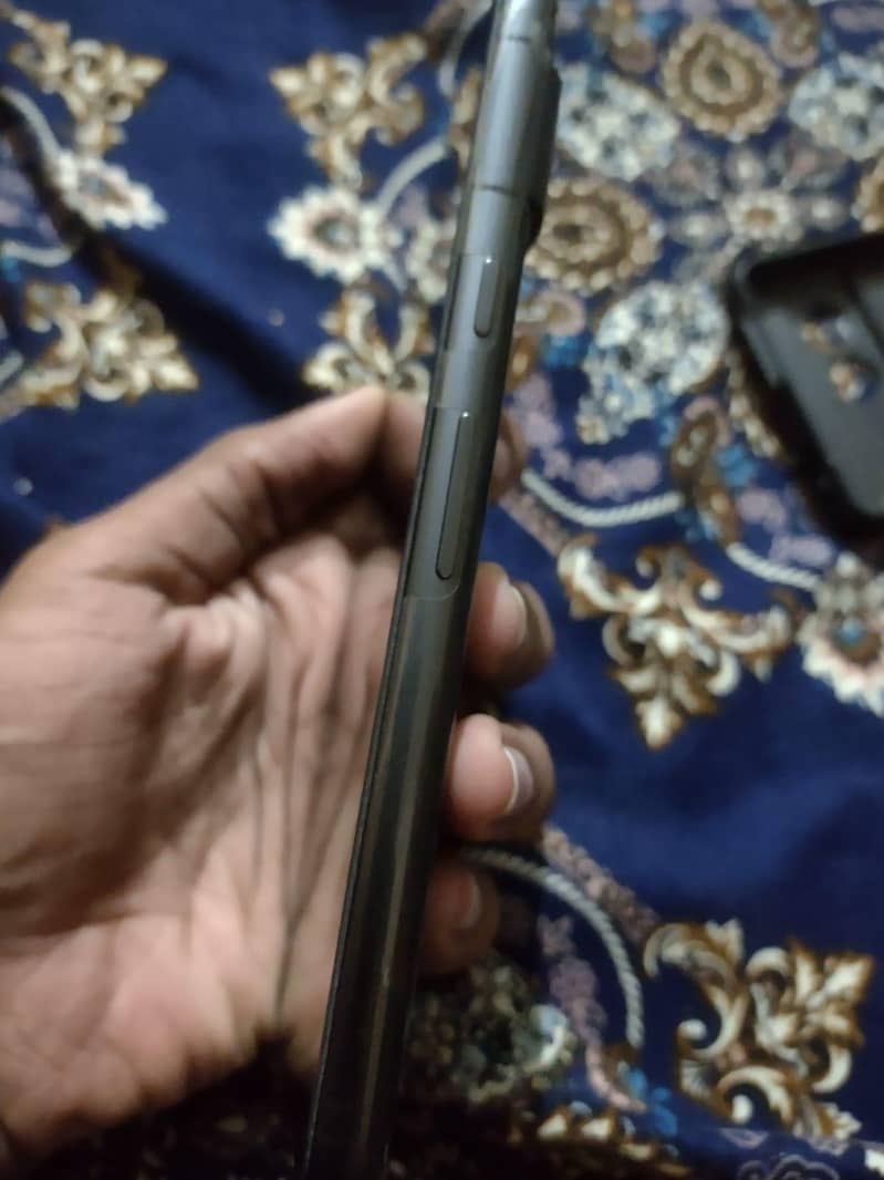 Google Pixel 7 4