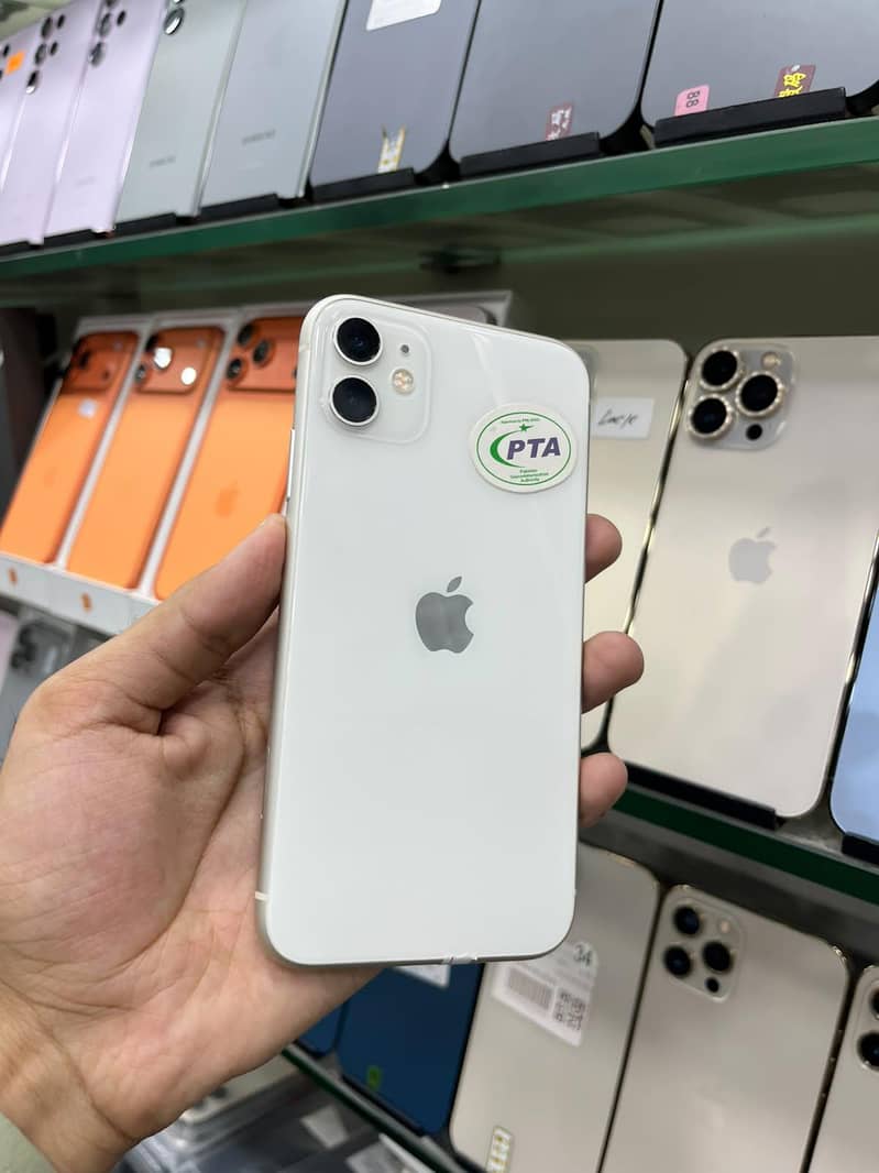 Apple iPhone 11 0