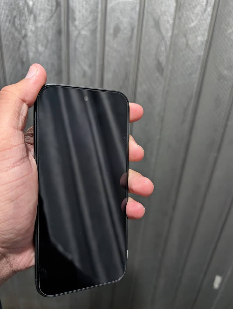 Google Pixel 10 3