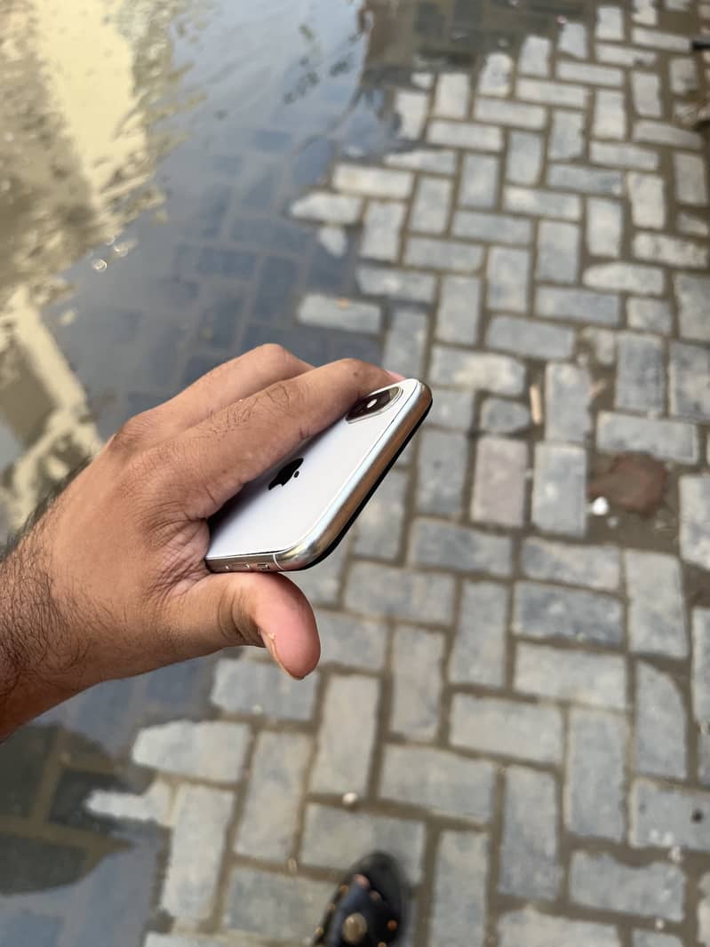 Apple iPhone X 8