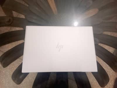 HP EliteBook 840 G8.