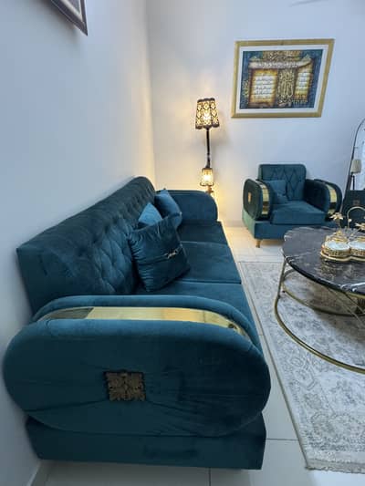 Brand new 7- seater sofa sets only used for 2 month