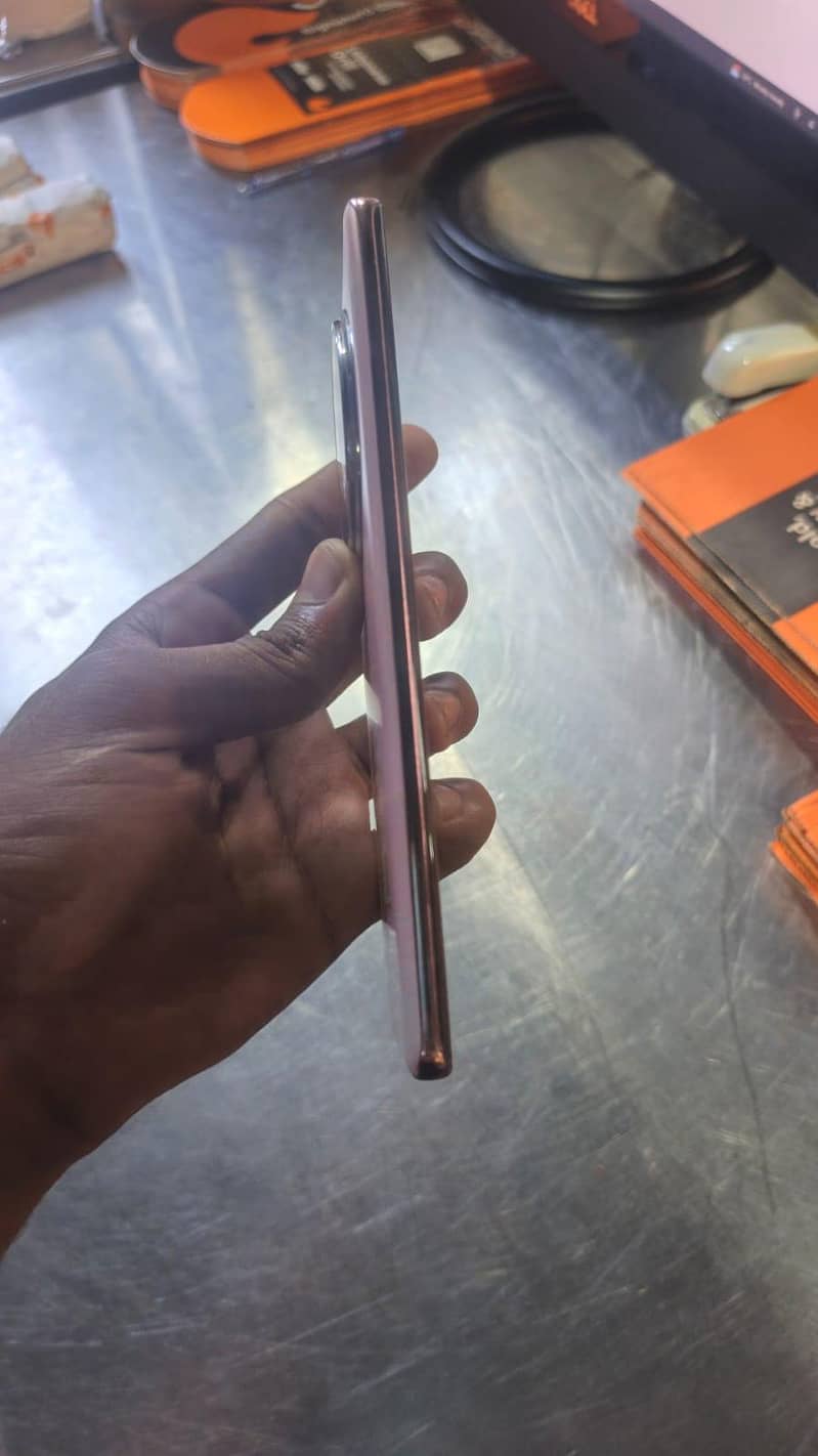 Infinix Zero 40 3