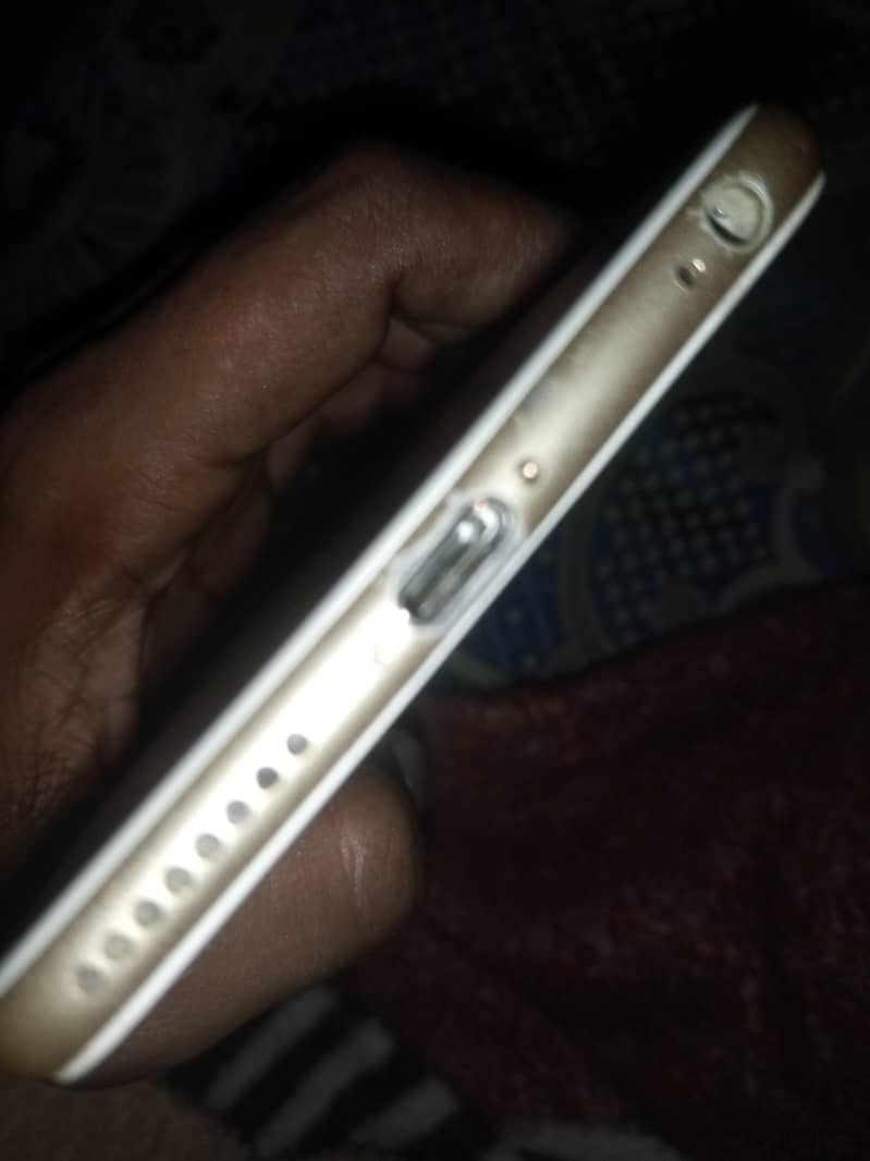 Apple iPhone 6S Plus 1