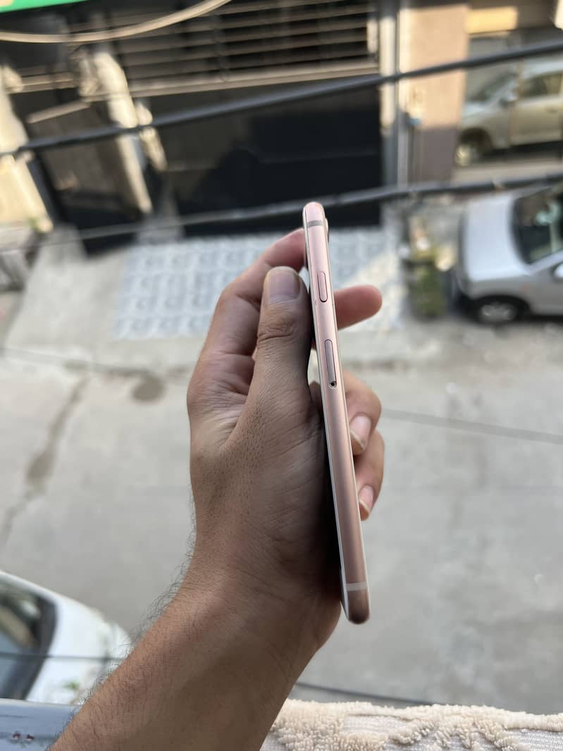 Apple iPhone 8 2