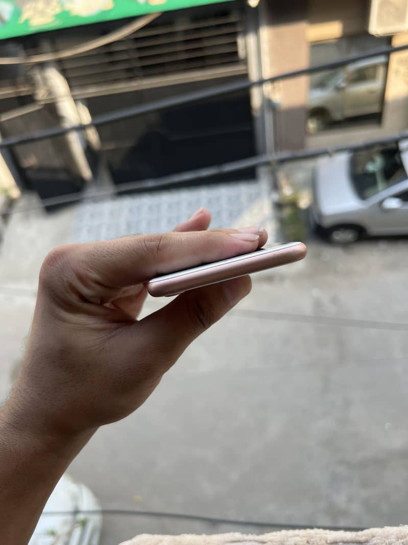 Apple iPhone 8 8