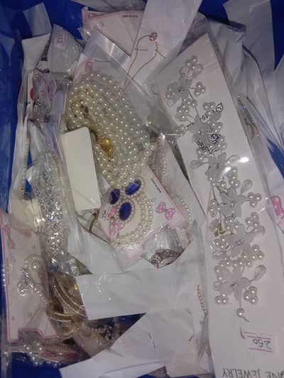 wholesale Artificial jewellery stock clearance