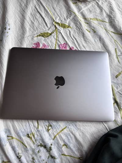 mackbook pro 2017 1tb