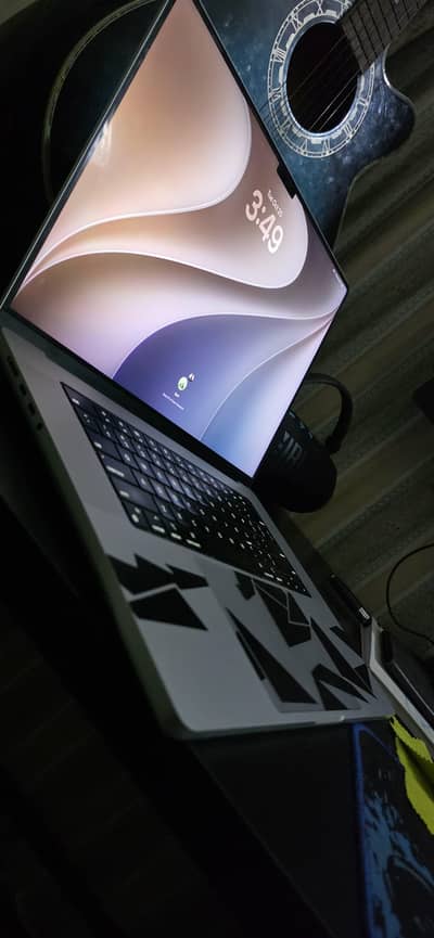 Macbook M3 pro