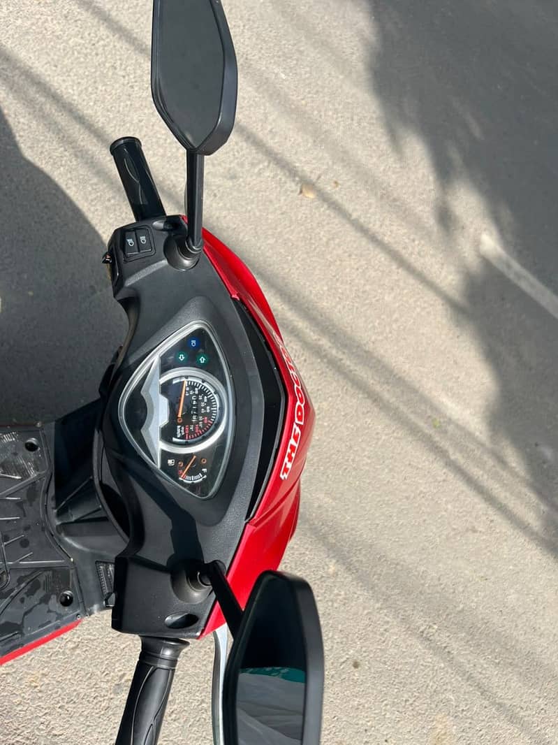 Bullet scooty 100cc 3
