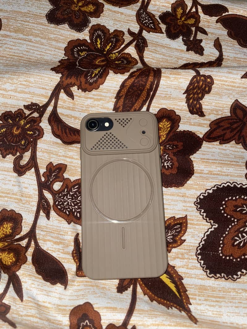 Apple iPhone 7 1