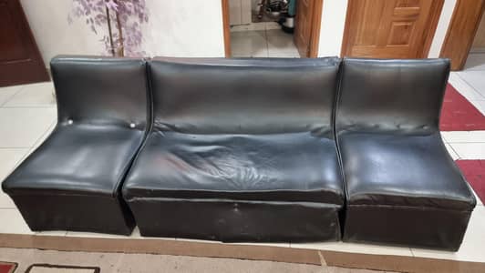 black sofa set soft cousioning