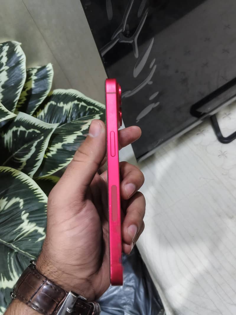Apple iPhone 14 5