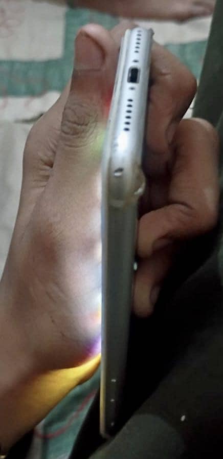 Apple iPhone 7 5
